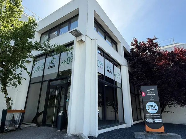 Bureaux 419 m²