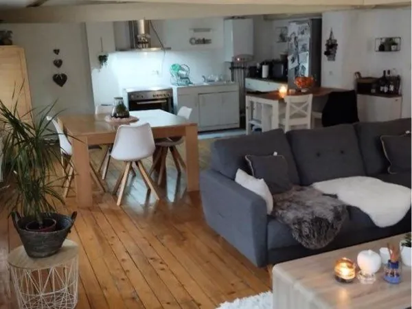 Bel appartement lumineux parquet parking