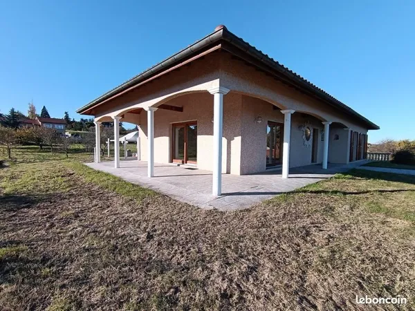 Villa plain-pied 146 m² | Grand terrain 4700 m² constructible | Saint-Germain-Laval