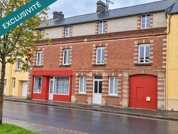 Maison de caractère de 193 m² au coeur de Cerisy-la-Forêt - 5 chambres, atelier et beau potentiel