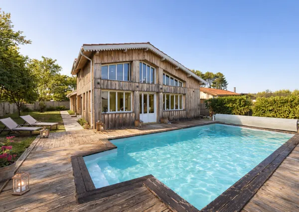 Vends maison avec piscine