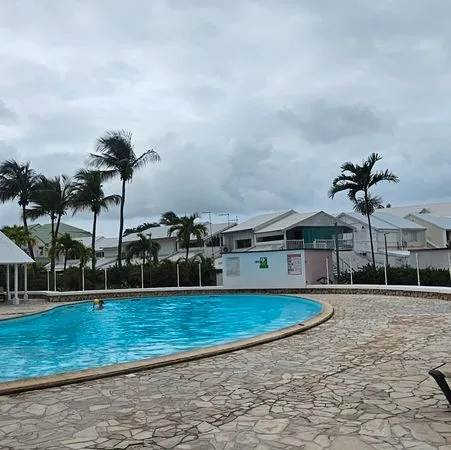 Studio + Balcon 24 m²