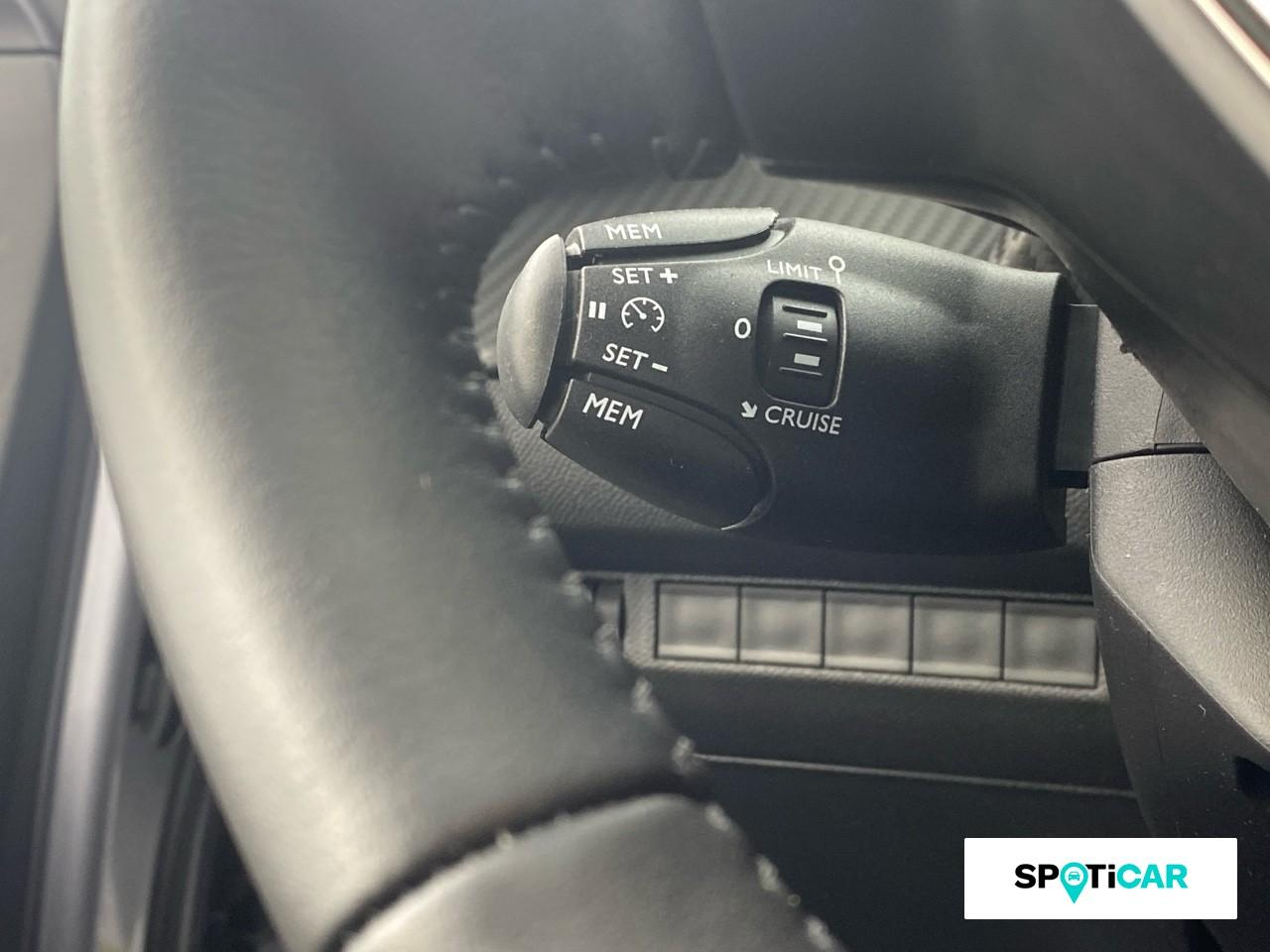 Peugeot 2008 e-2008 136ch active — photo 18