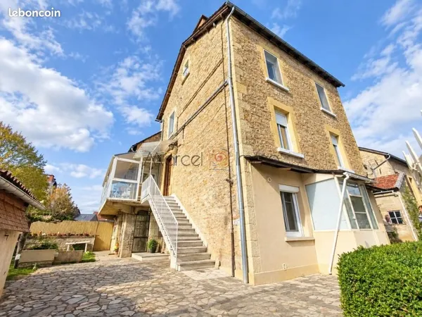 Château 9 pièces 178 m²