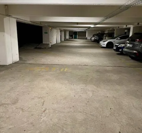 Parking 12 m²