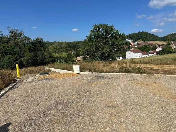 Terrain 250 m²