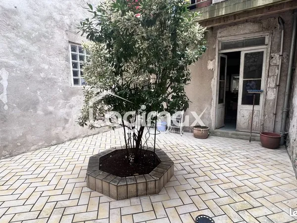 Local 73 m² LA ROCHELLE