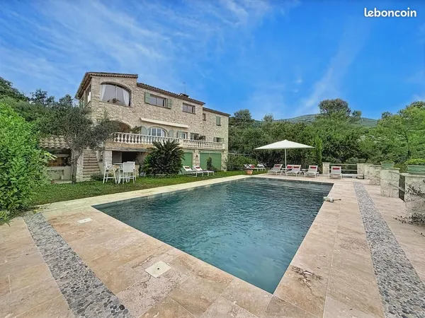 Propriété 12 pièces 410 m²