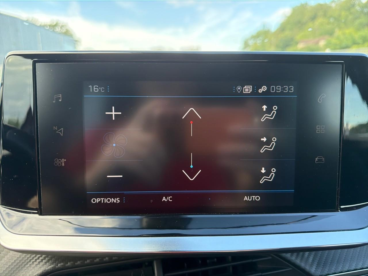 Peugeot 2008 puretech 100 s&s bvm6 active business — photo 16