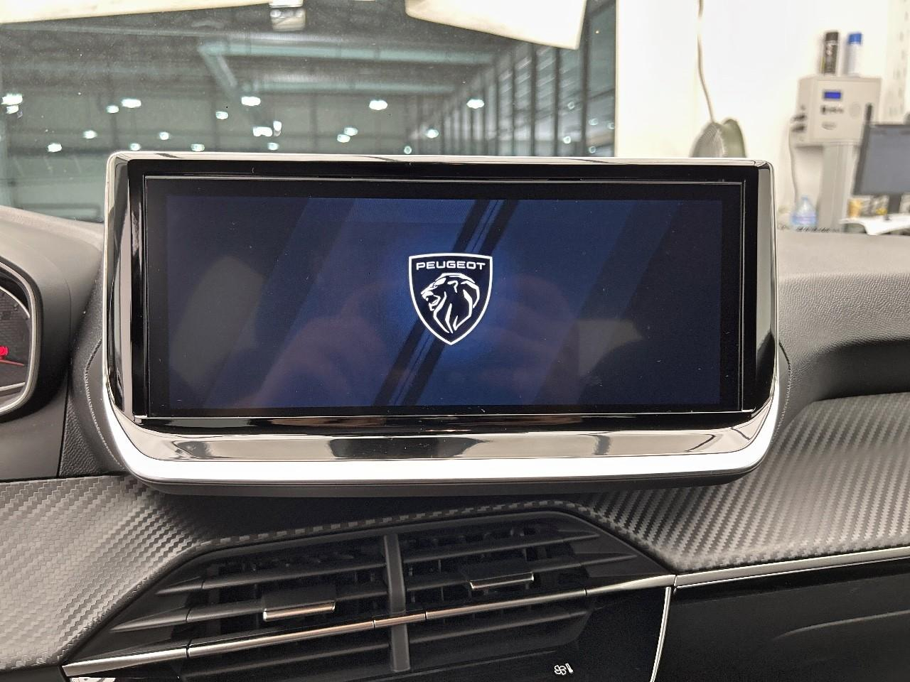 Peugeot 208 100 s&s bvm6 business — photo 11