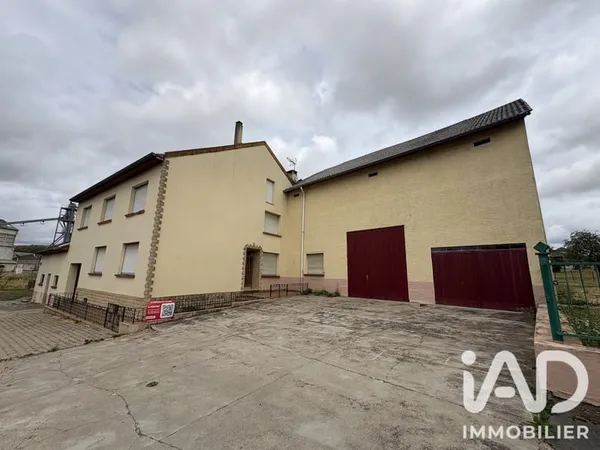 Maison 7 pièces 180 m²