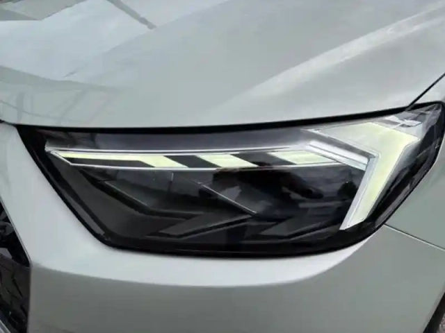 Audi A1 sportback 30 tfsi 110ch advanced s tronic 7 — photo 6