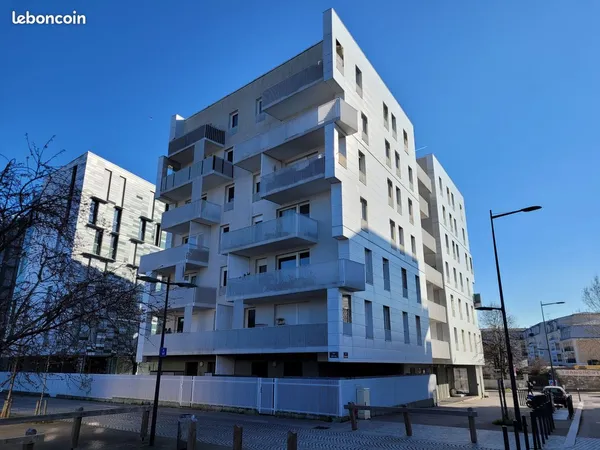 COLOCATION meublée dans immeuble de standing à Mantes la ville/chambre individuelle