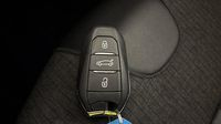 Peugeot 508 BlueHDi 130ch S&S Allure Pack EAT8 — photo 16