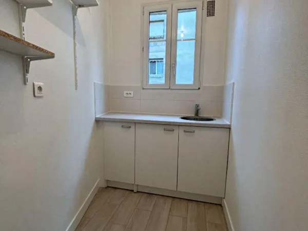 Studio 28m2