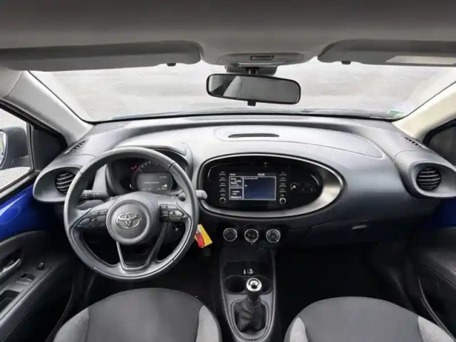 Toyota Aygo 1.0 vvt-i 72 dynamic — photo 11