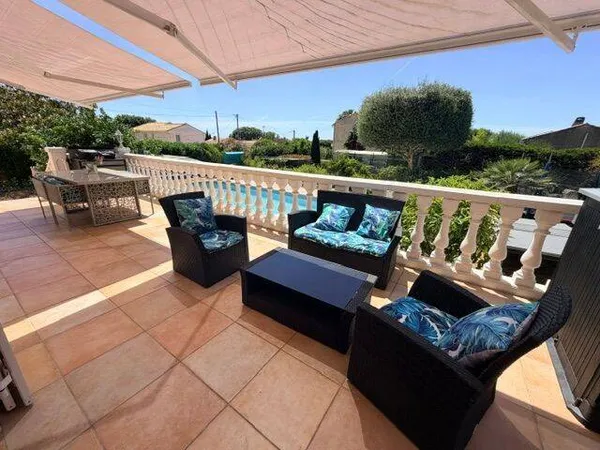 Maison 8 pièces 240 m²