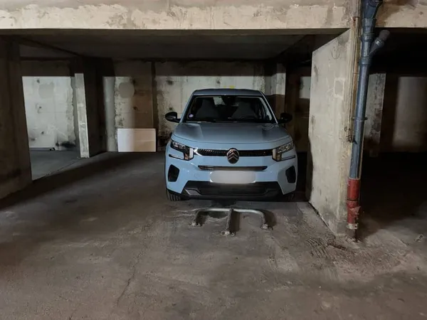 Parking 12 m²
