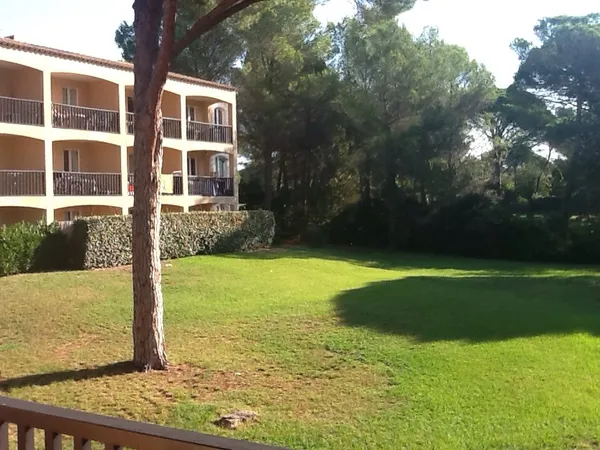 Loue appartement à l'année