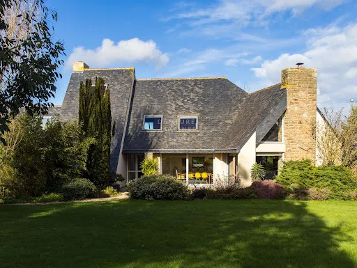 Maison 8 pièces 230 m²
