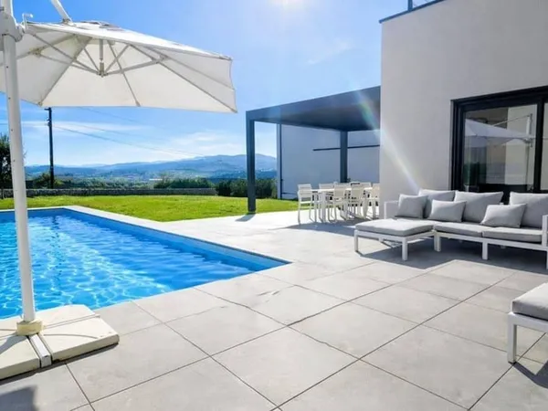 Maison 4 pièces 190 m²
