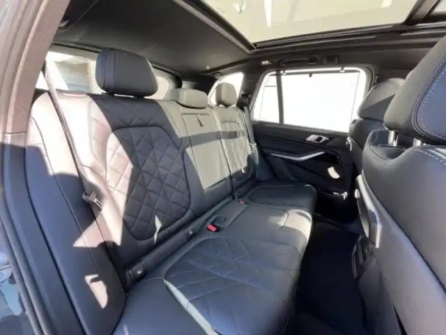 Bmw X5 xdrive50e 489ch m sport — photo 10