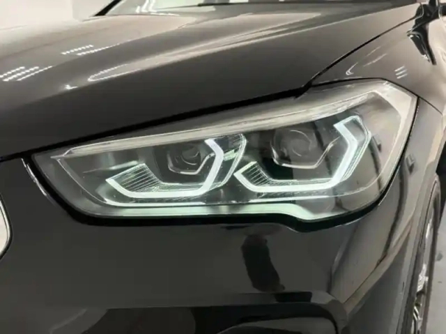 Bmw X1 sdrive16d 116ch xline — photo 11