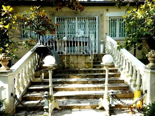 Maison 6 pièces 211 m²