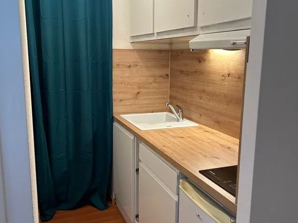 Appartement T2 meublé avec terrasse, parking