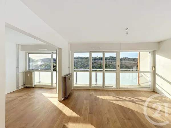 Appartement 4 pièces 82 m²