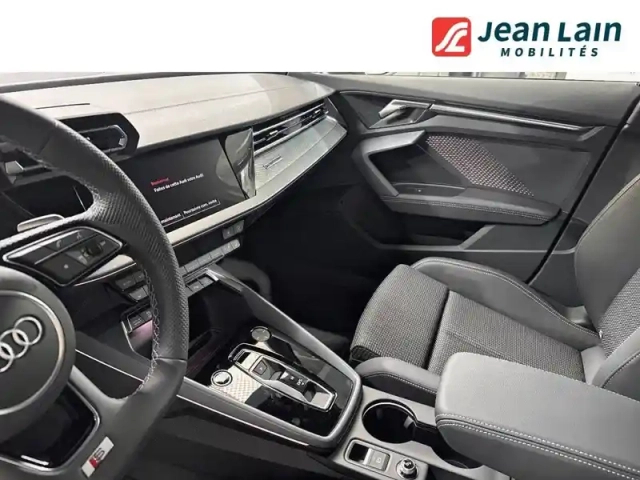 Audi A3 sportback tfsi e hybride rechargeable 204 s tronic 6 — photo 13