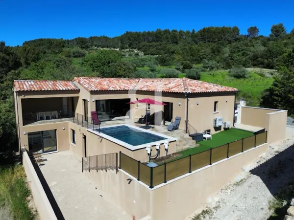 Villa 6 pièces 137 m²