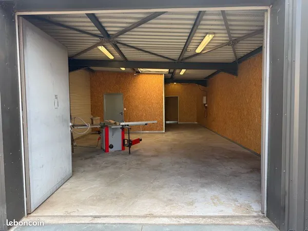 Local, pour artisan stockage ou atelier
