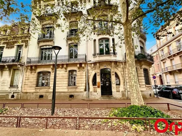 Appartement 3 pièces 110 m²