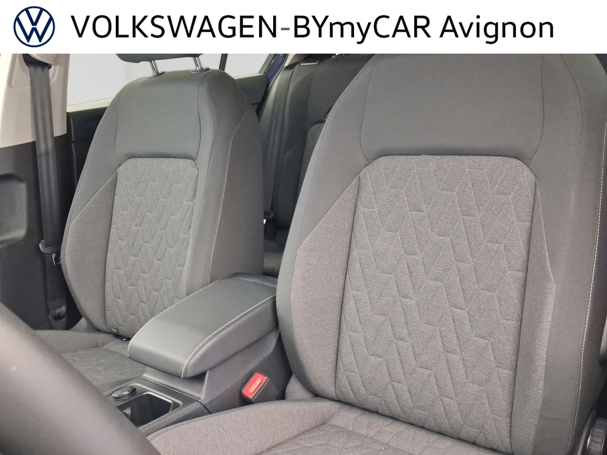 Volkswagen Golf 1.5 eTSI EVO2 116 DSG7 — photo 23