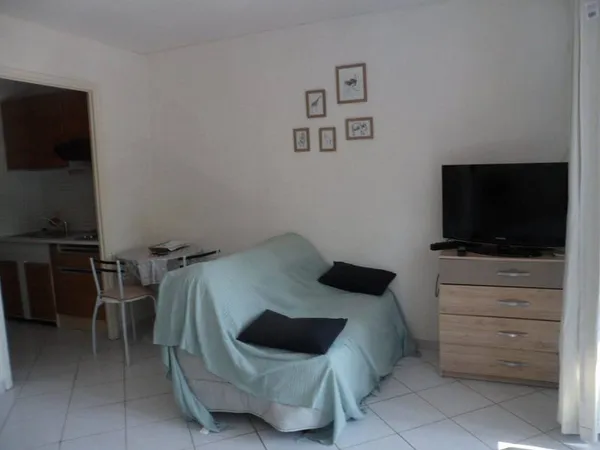 Studio 1 pièce 26 m²