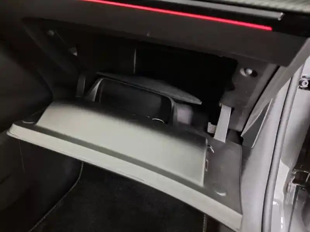 Peugeot 208 hybrid 110 e-dcs6 — photo 29