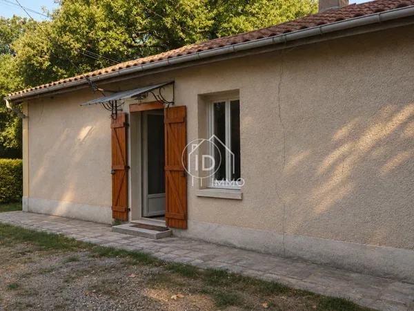 Maison avec grand terrain et dépendances