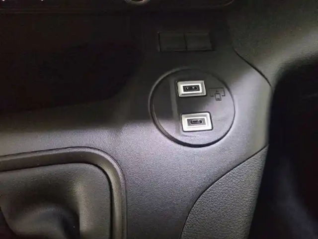 Citroën Berlingo van m diesel 100 ch manuelle — photo 26