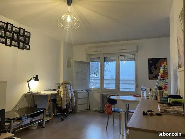 Studio 1 pièce 31 m²