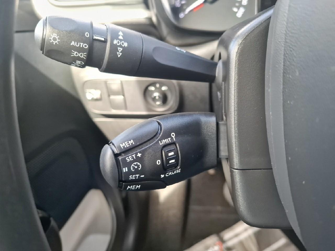 Citroën C3 1.2 puretech 110ch s&s max boite automatique — photo 16