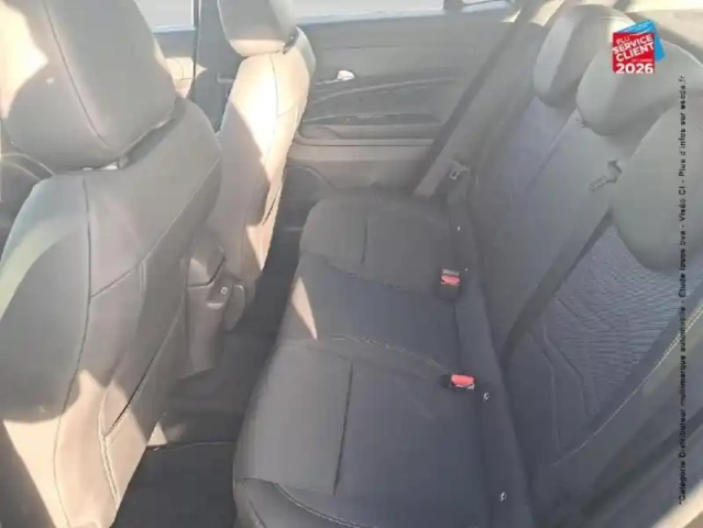 Jeep Avenger 1.2 turbo t3 100ch altitude — photo 11