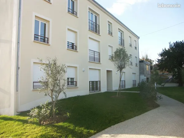 2 pièces à VITRY
