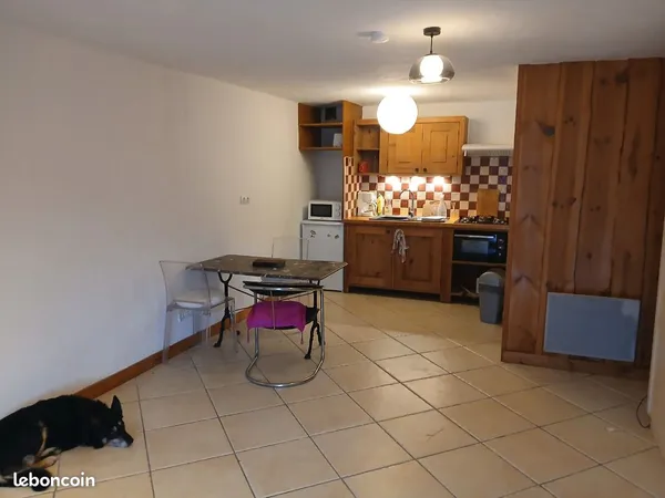 Locations studio meublé