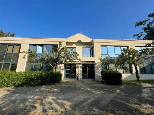 Bureaux 173 m²