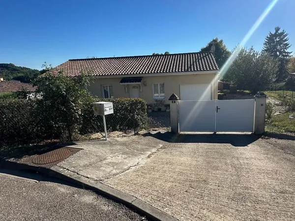 Maison Colayrac St Cirq plain pied avec locataires