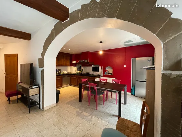 Grande chambre 15 m², beaucoup rangements