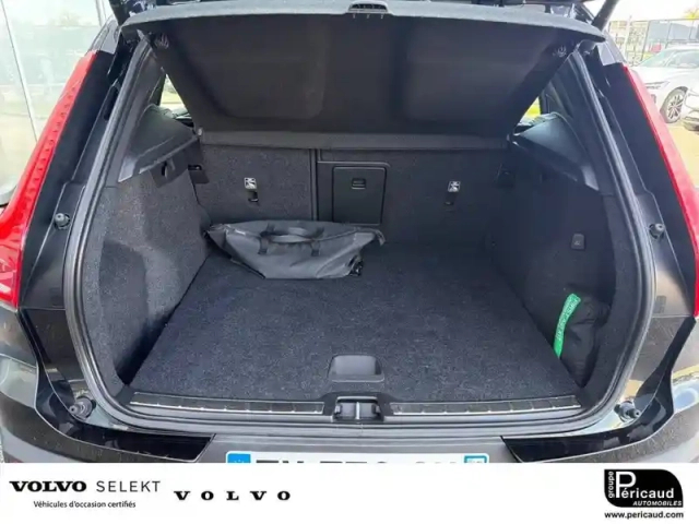 Volvo Xc40 t4 recharge 129+82 ch dct7 — photo 7
