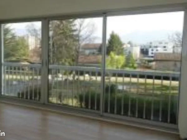 Studio meuble a Meylan
