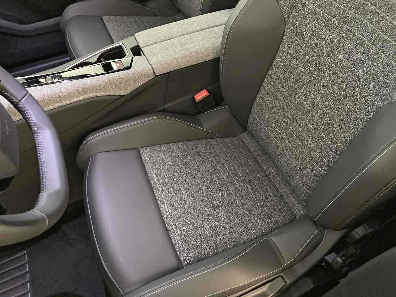 Peugeot 3008 electrique 210 ch 73 kwh allure — photo 9